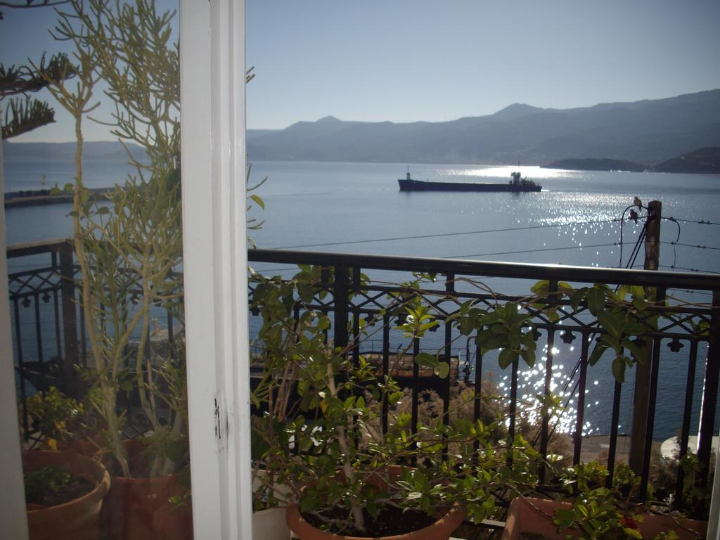 Anna In Front Of The Sea Apartment Sitia  Bagian luar foto